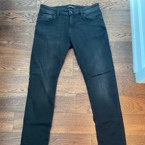 "34 Heritage" Jeans - Cool Tapered Leg - Black (33x32)